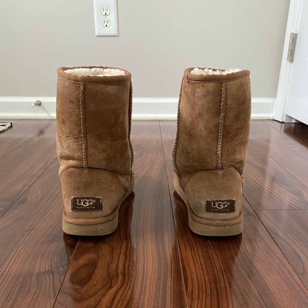 Ugg Classic Short Ii Boot Chestnut - image 1